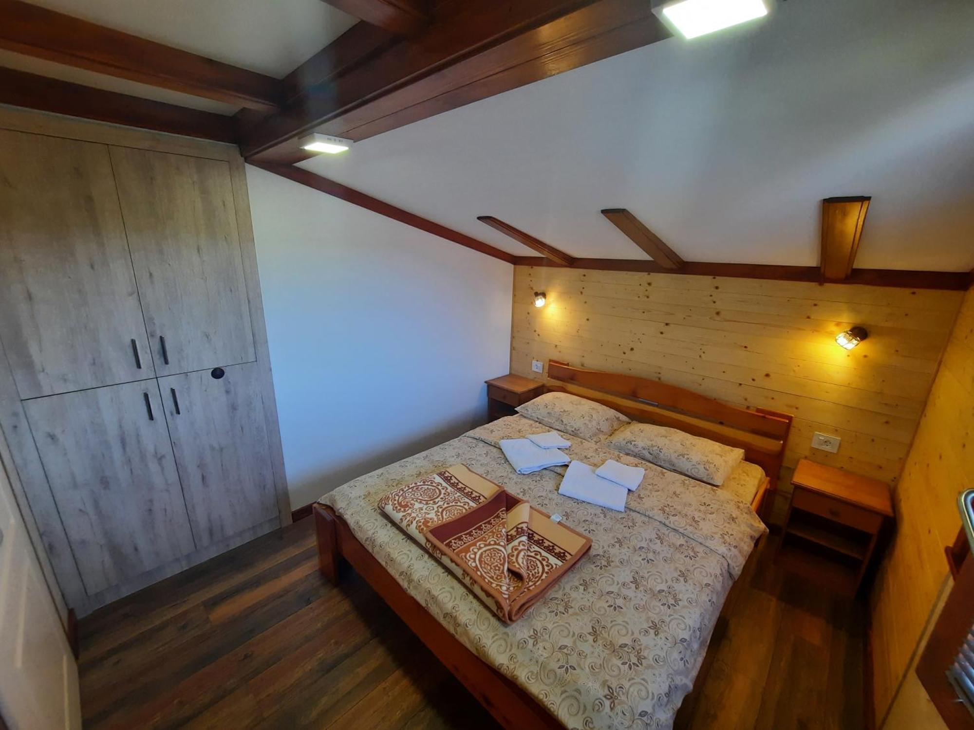 Seoski Turizam Melovic Rozanstvo Bagian luar foto