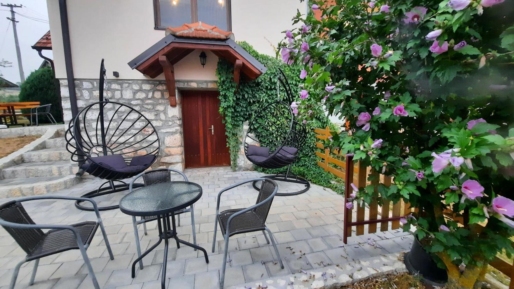 Seoski Turizam Melovic Rozanstvo Bagian luar foto