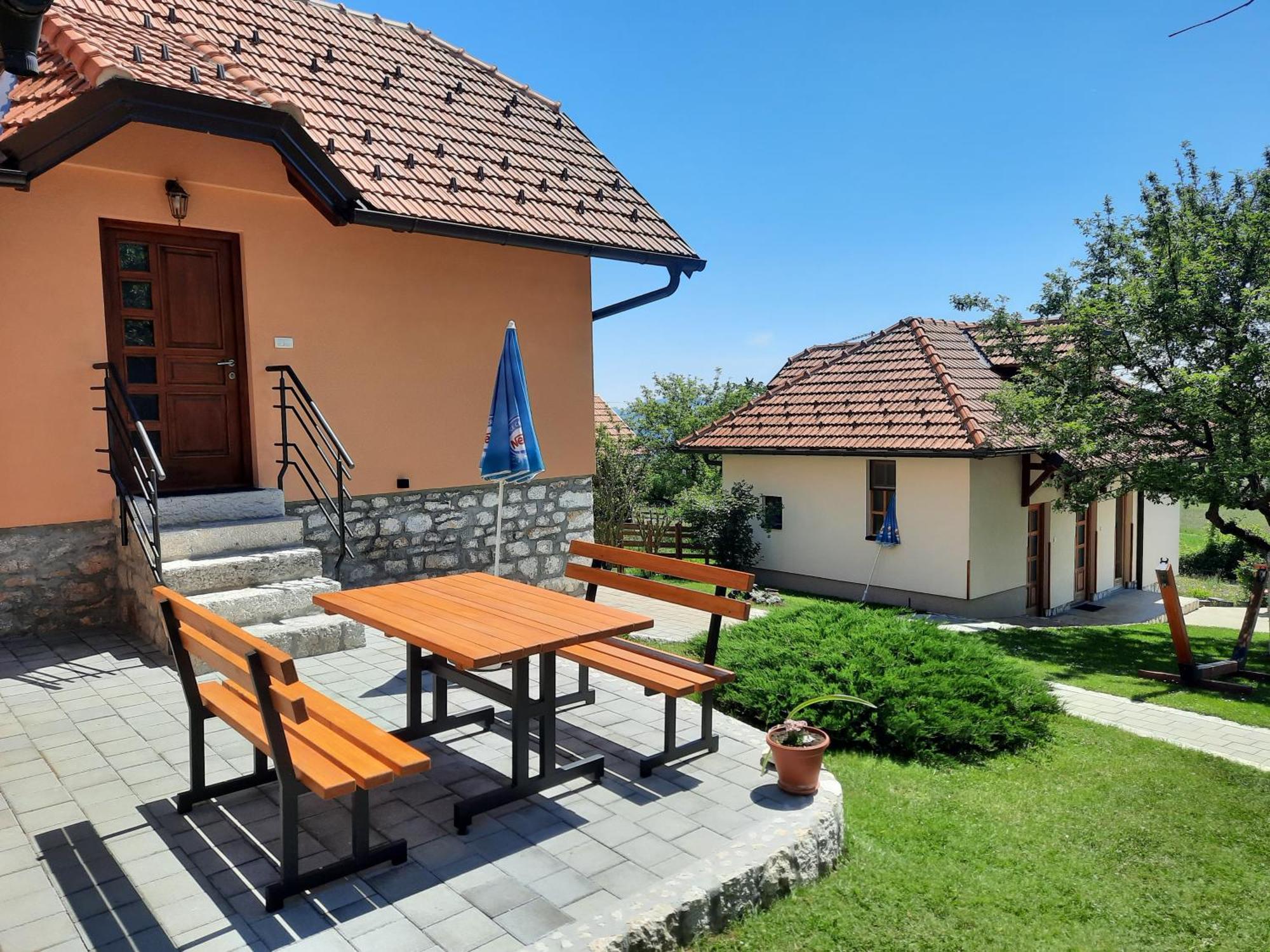Seoski Turizam Melovic Rozanstvo Bagian luar foto