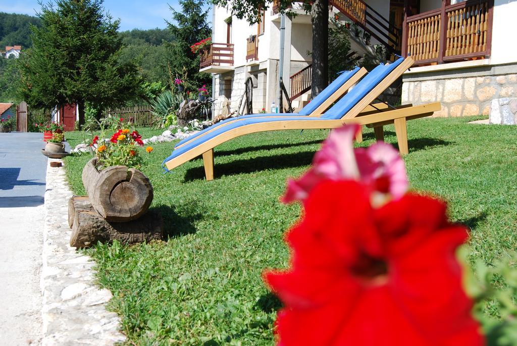 Seoski Turizam Melovic Rozanstvo Bagian luar foto