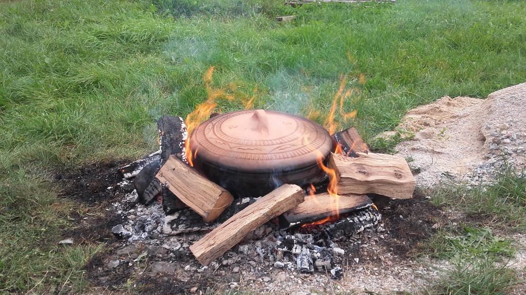 Seoski Turizam Melovic Rozanstvo Bagian luar foto